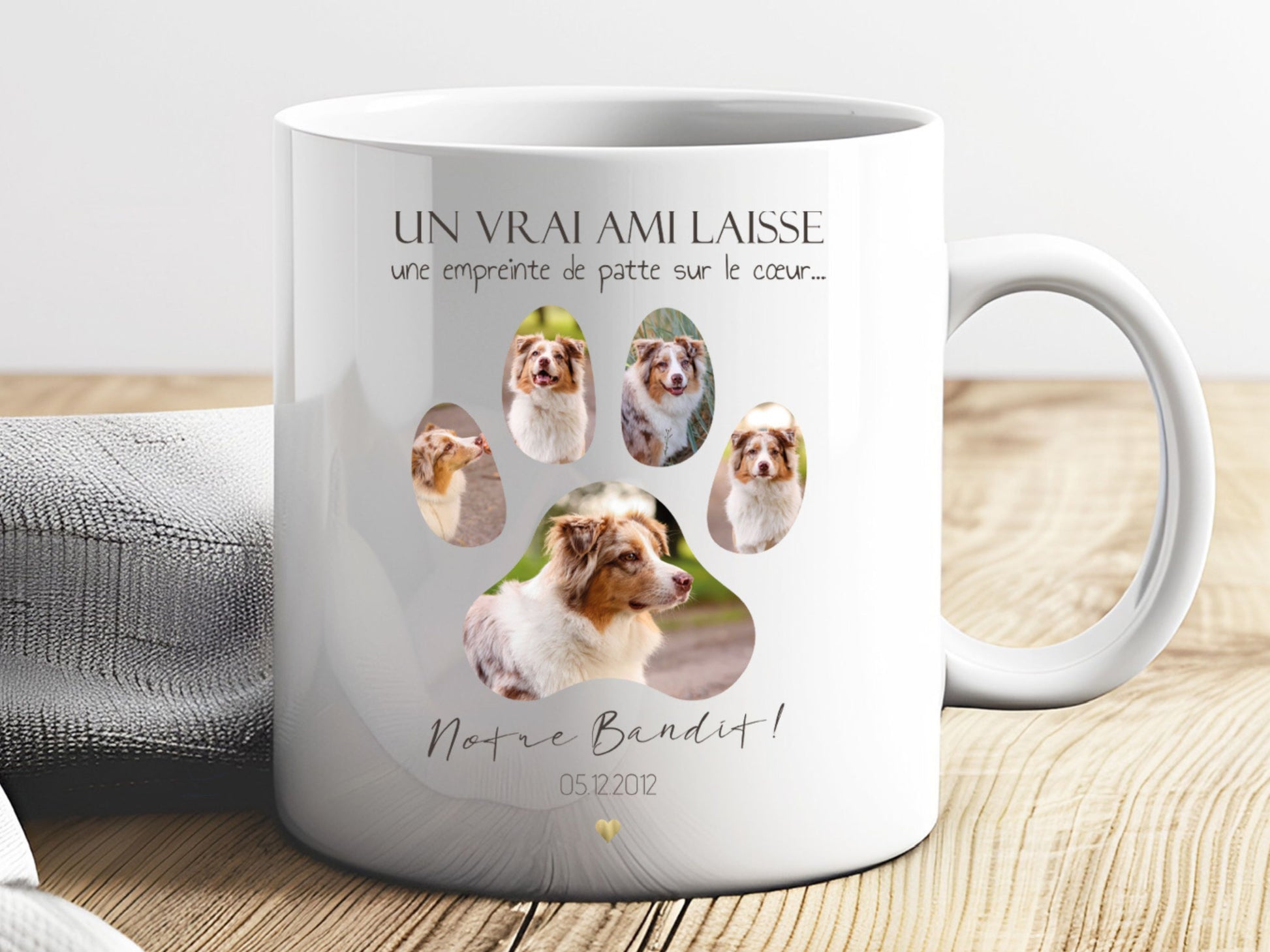 un mug a personnalisé avec des photos représentant une patte de chien ou de chat